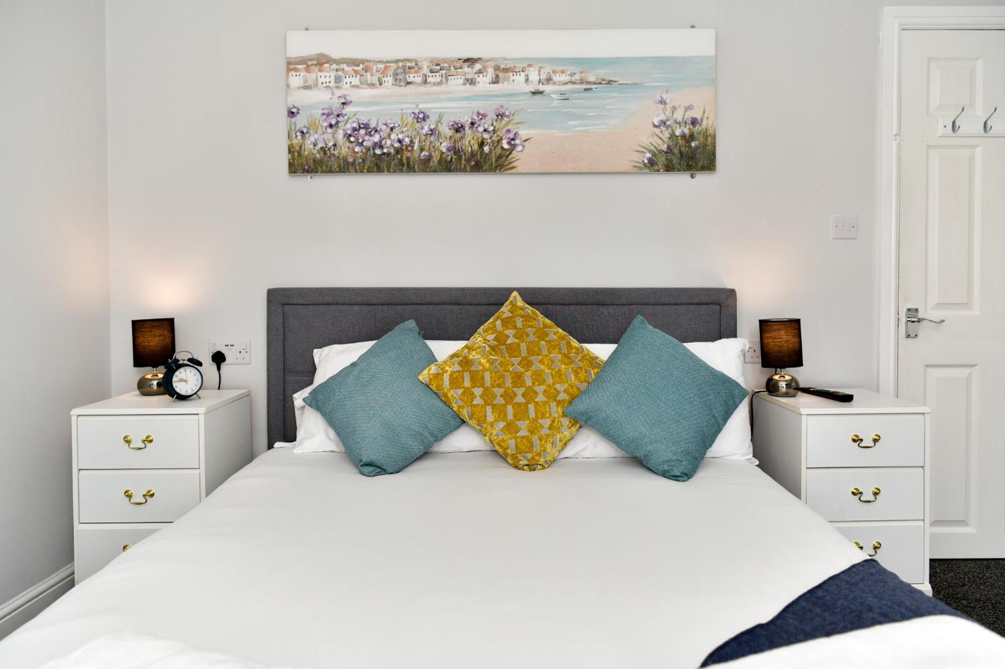 Free Parking - Heart Of The City - Superb Townhouse & Garden - Peaceful Area But Only 5Min Walk To Beach, Shops, Bars, Arena, Marina, Parks Swansea Dış mekan fotoğraf