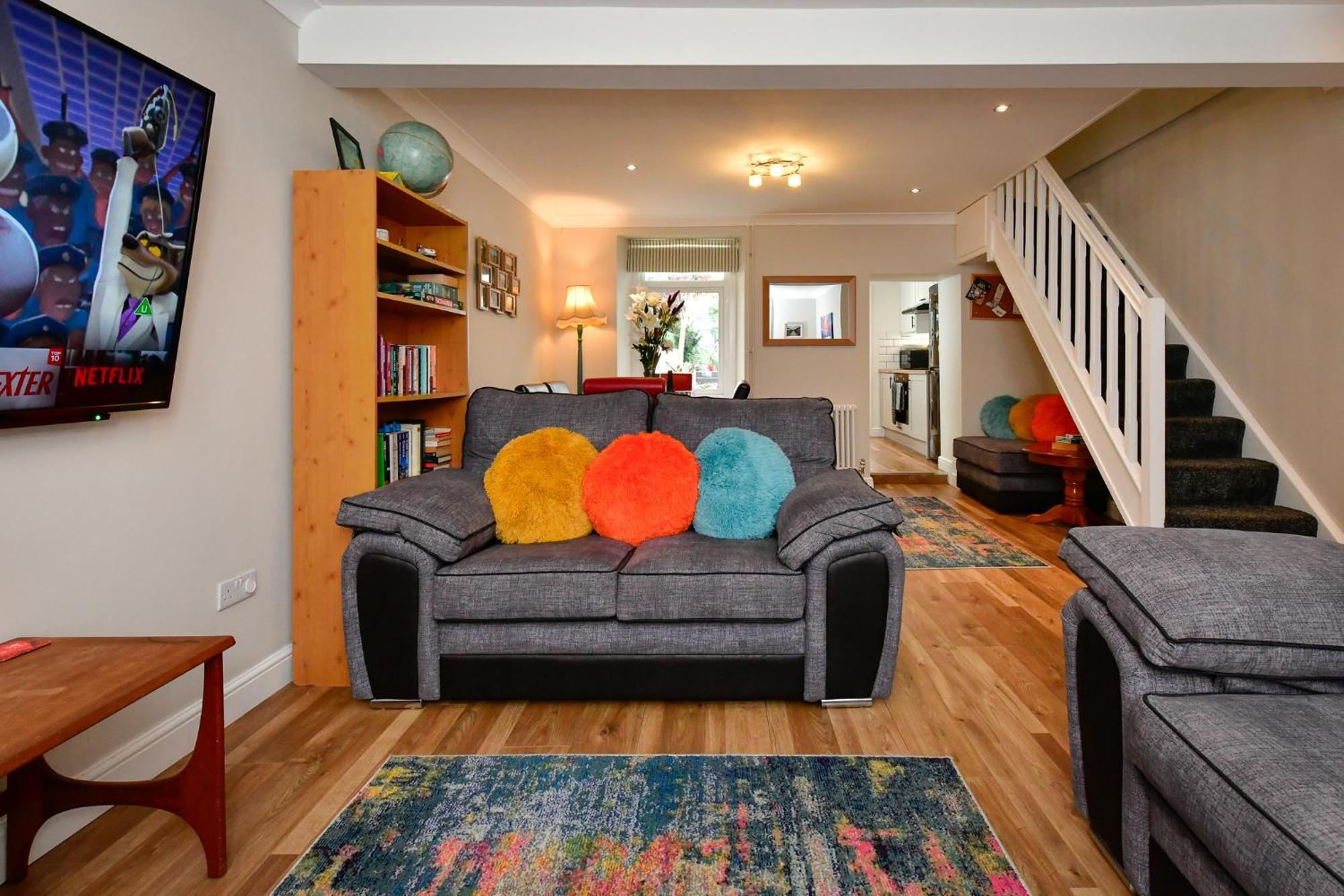Free Parking - Heart Of The City - Superb Townhouse & Garden - Peaceful Area But Only 5Min Walk To Beach, Shops, Bars, Arena, Marina, Parks Swansea Dış mekan fotoğraf