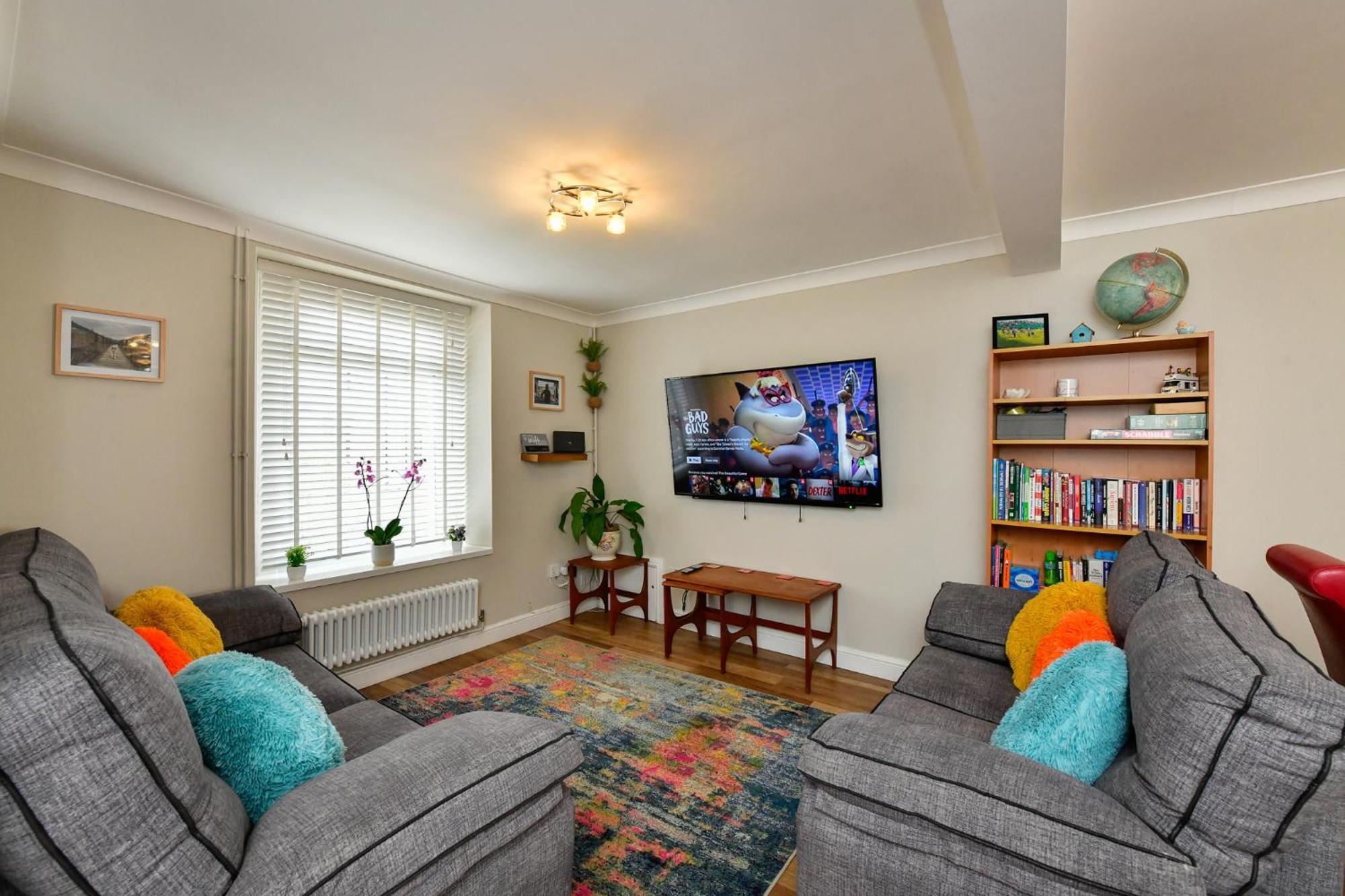 Free Parking - Heart Of The City - Superb Townhouse & Garden - Peaceful Area But Only 5Min Walk To Beach, Shops, Bars, Arena, Marina, Parks Swansea Dış mekan fotoğraf